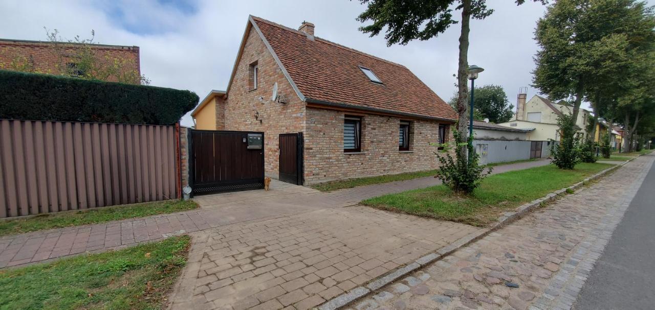 Haus Oderbruch Villa Neulewin Exterior foto